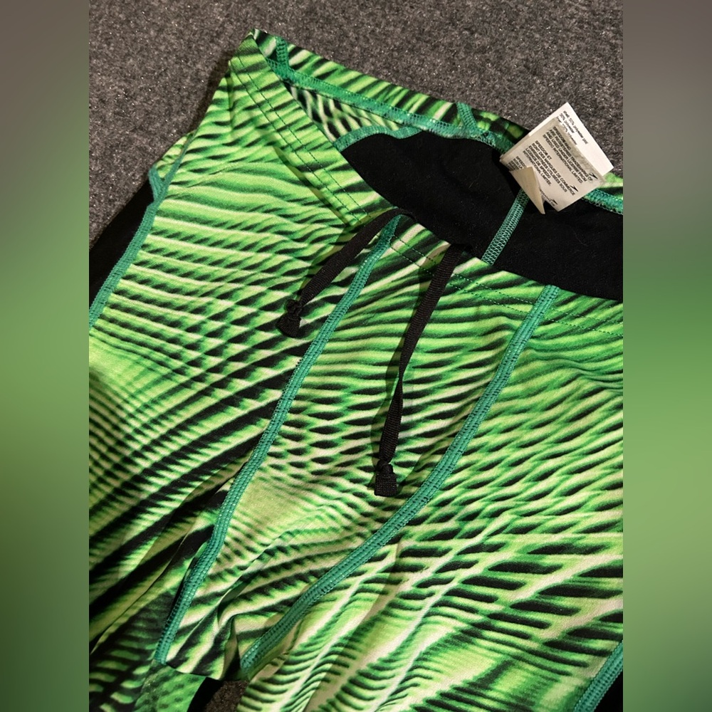 Speedo Kids Green and Black Swim Trunks - Picture 4 of 6